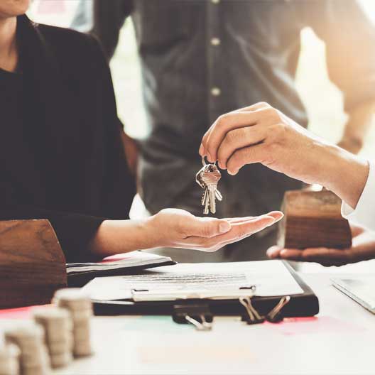 Per mediatori e agenzie, consulenza su normative complesse per compravendite, locazioni e provvigioni. consulenza-immobiliare-avvocato-ribola-elisa